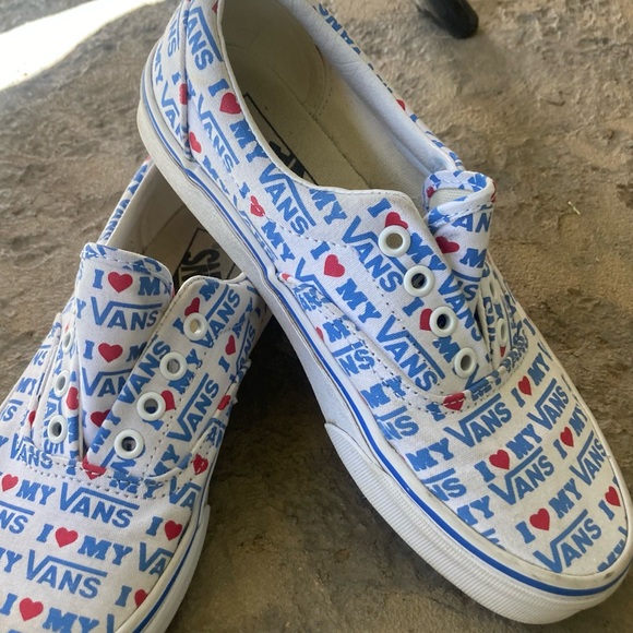 Vans women’s size 7 1/2 unisex men’s size 5- Blue and Red Love Print - Picture 1 of 5